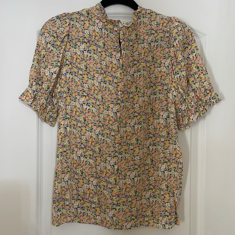 Short Sleeve Flower Top - Picture 4 of 5